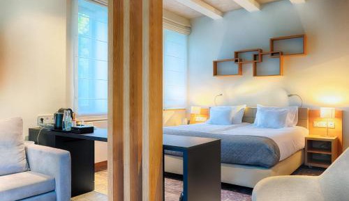 Premium Family Room