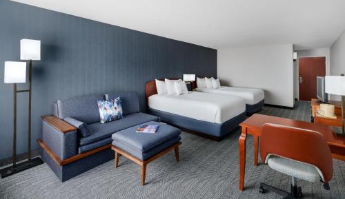Queen Room with Two Queen Beds - Non-Smoking
