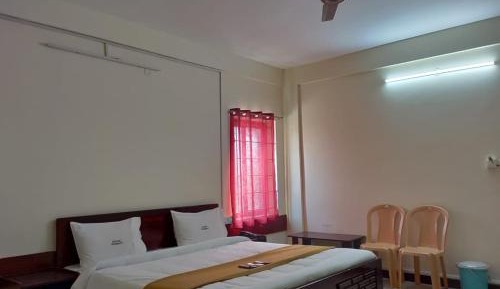 Deluxe Double Room (2 Adults + 1 Child)
