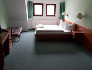Large Double Room