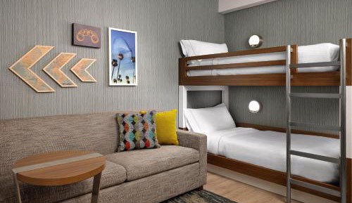 Family Suite, 1 King, 2 Twin Bunk Beds, Sofa bed