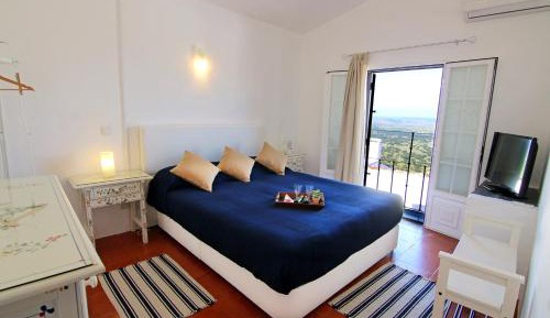 Queen Room with Countryside View
