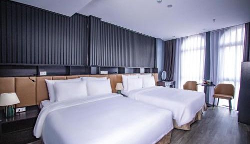 Superior Double or Twin Room with City View