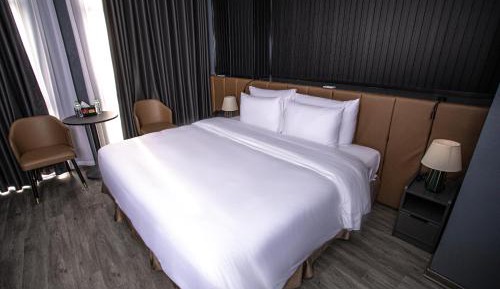 Superior King Room