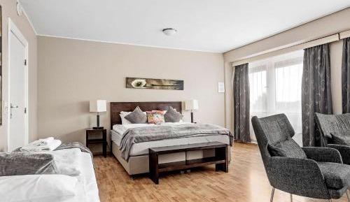 Suite with King Bed and Sofa Bed - Non-Smoking