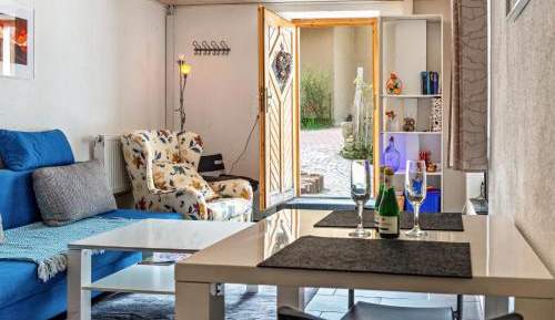 Superior One-Bedroom Apartment