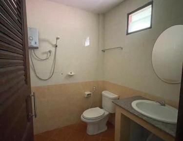 Triple Room with Private Bathroom