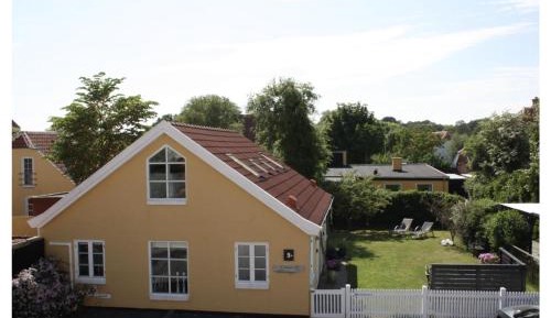 Two-Bedroom Apartment (2-4 Adults)