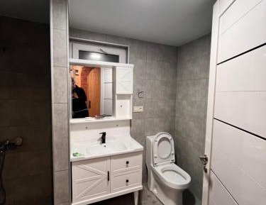 Suite with Mountain View
