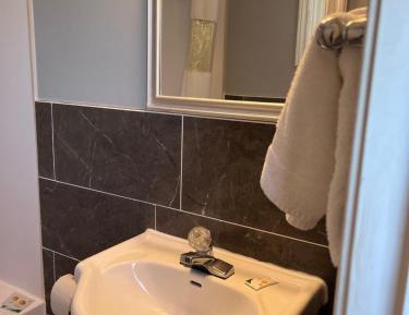 Double Room - Non-Smoking 