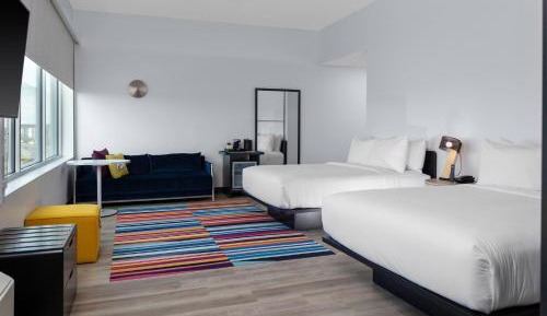 Larger Guest room, 2 Queen