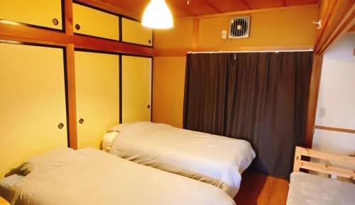 Economy Triple Room