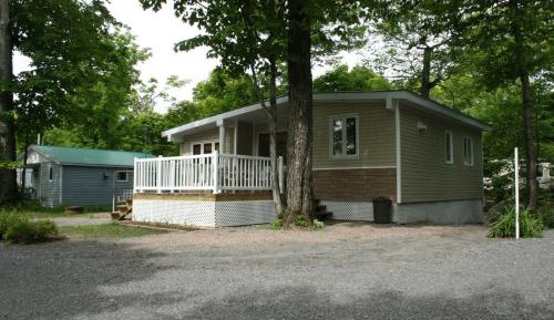 Three-Bedroom Cottage