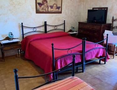 Large Double or Twin Room