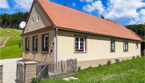 One-Bedroom Holiday Home