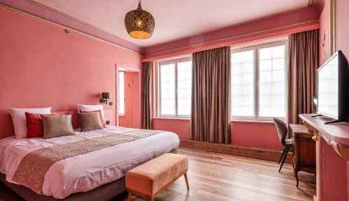 Deluxe King Room