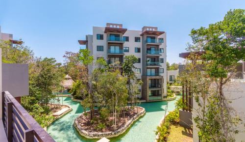 Apartment with Balcony