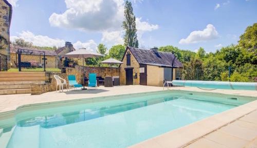 Six-Bedroom Holiday Home