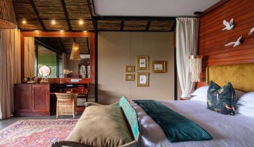 Suite with River View