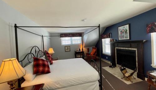 King Room with Balcony