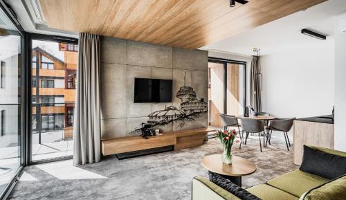 Apartment - Split Level