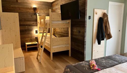 Deluxe Quadruple Room