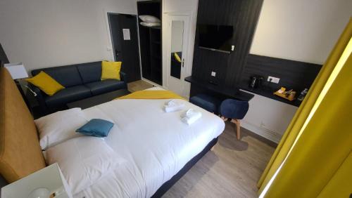 Suite with Balcony