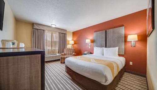 Queen Room - Accessible/Nonsmoking