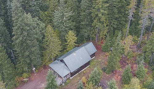 Four-Bedroom Holiday Home