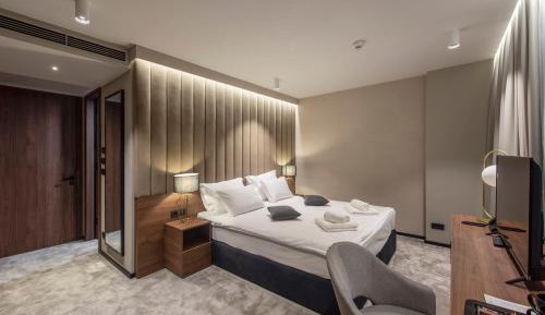 Standard King Room