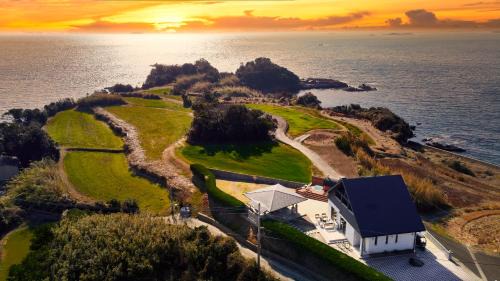 Villa with Sea View
