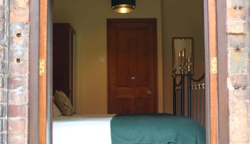 Twin Room with Shower