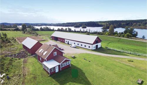 Three-Bedroom Holiday Home 