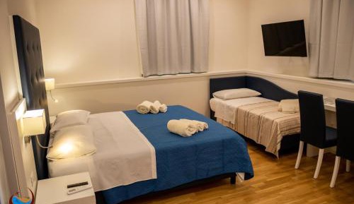 Triple Room with Private Bathroom