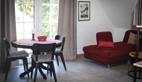 Apartment with Garden View