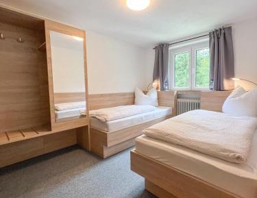 Economy Twin Room