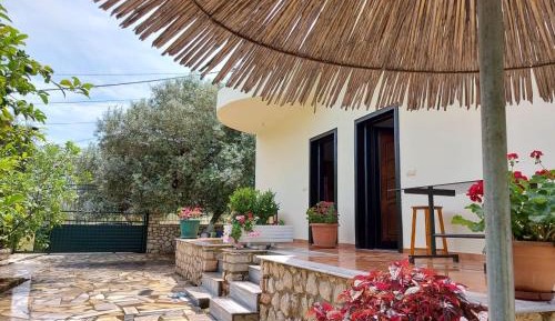 Villa with Garden View
