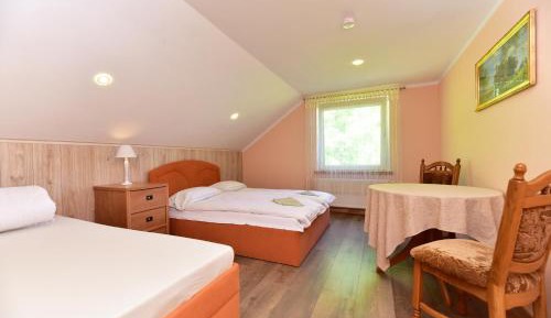 Triple Room with Private External Bathroom