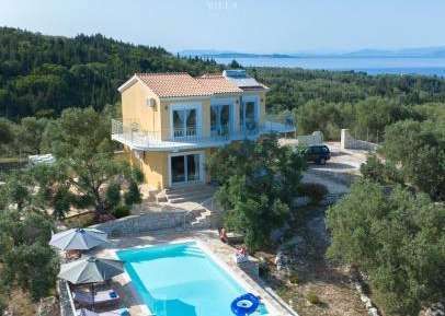 Villa with Sea View