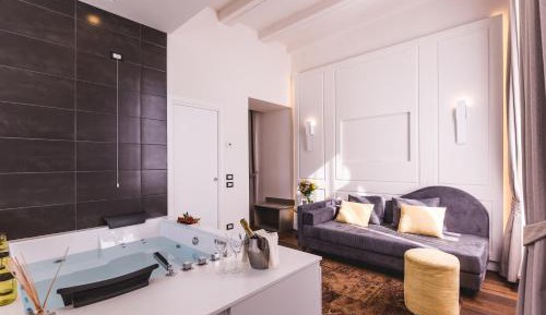 Junior Suite with Hot Tub