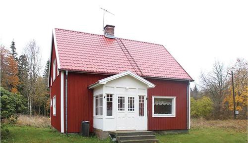 One-Bedroom Holiday Home
