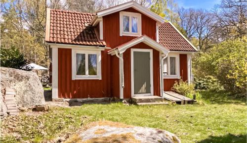 Three-Bedroom Holiday Home 