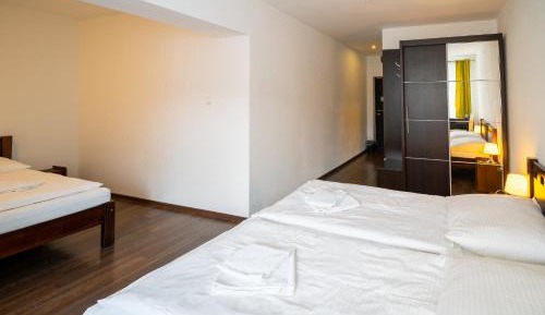 Classic Quadruple Room