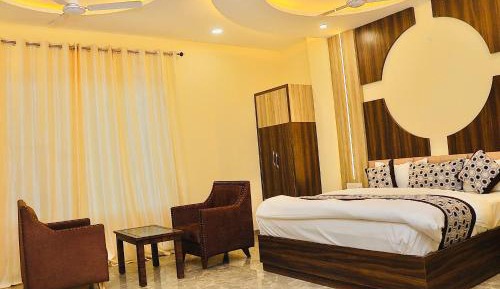Deluxe Suite
