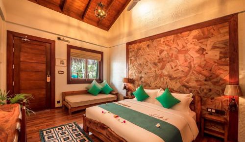 Double Room with Pool View