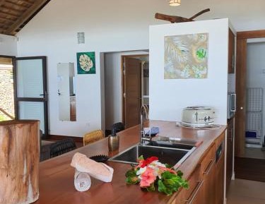 Bungalow - Water Front 