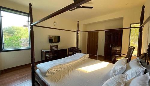 Suite with Garden View
