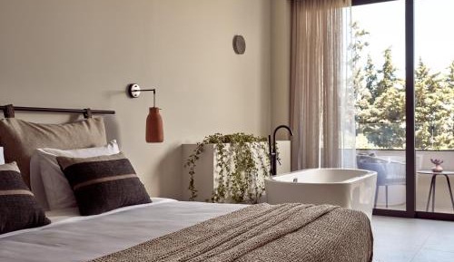 Junior Suite with Hot Tub