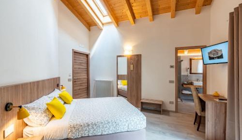 Quadruple Room with Balcony