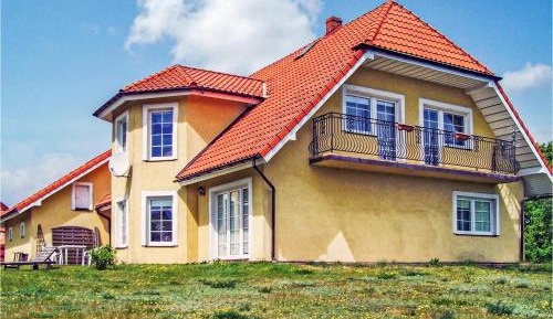 Four-Bedroom Holiday Home